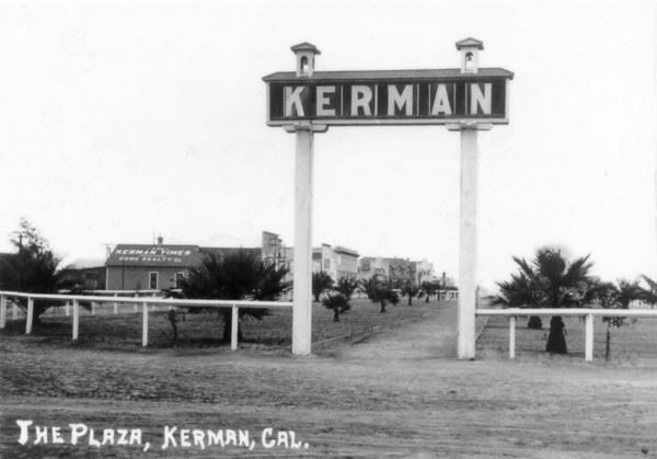Kerman Town Sign